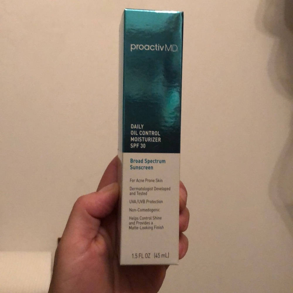 Daily oil control moisturizer spf 30